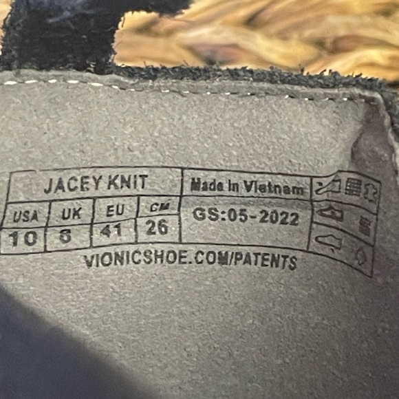 Vionic Jacey Women's Slip-on Wedge Shoe. EUC Black. Women’s US size 10 - Picture 8 of 10